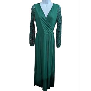 Chic Long Sleeve Green Dress with Lace Detail